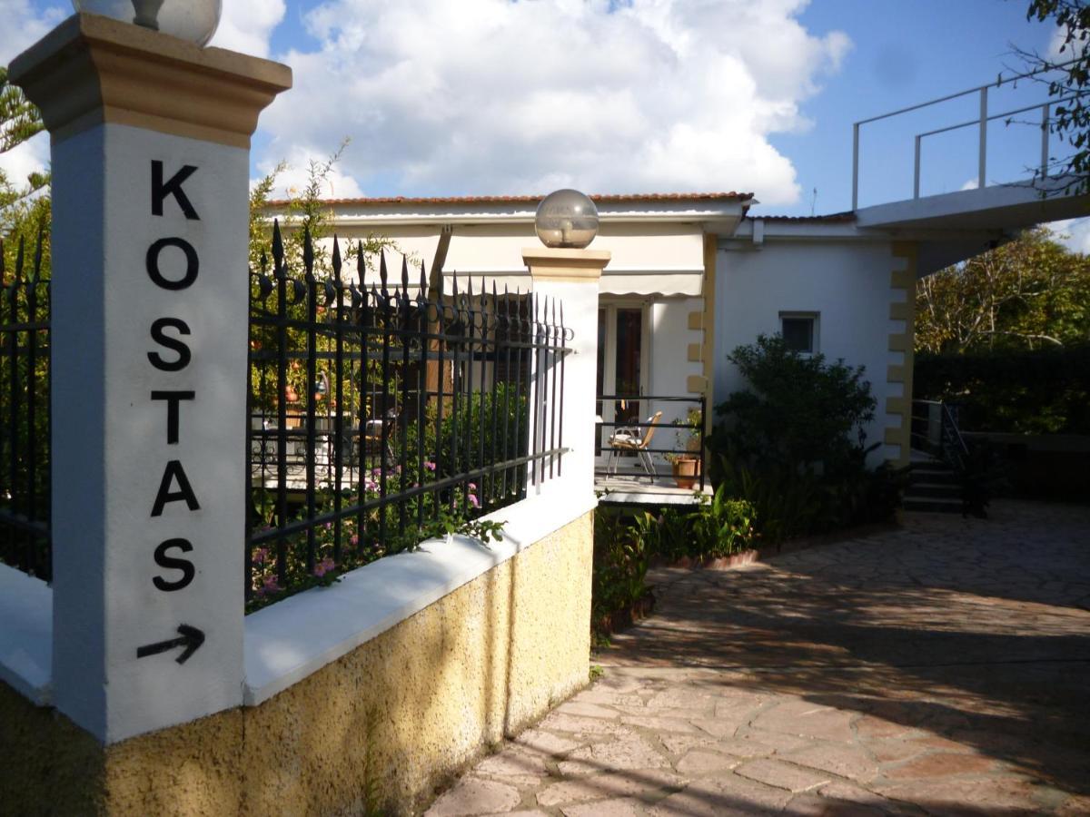 Kostas Apartments & Studios Agios Georgios Pagon Buitenkant foto