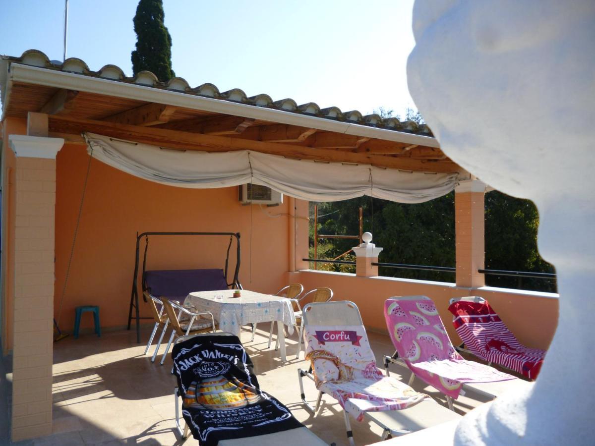 Kostas Apartments & Studios Agios Georgios Pagon Buitenkant foto