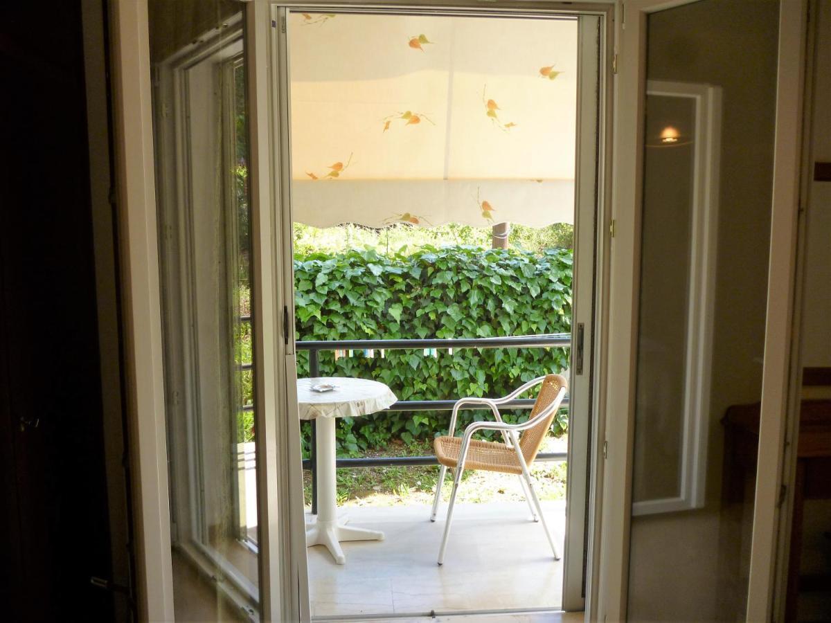 Kostas Apartments & Studios Agios Georgios Pagon Buitenkant foto