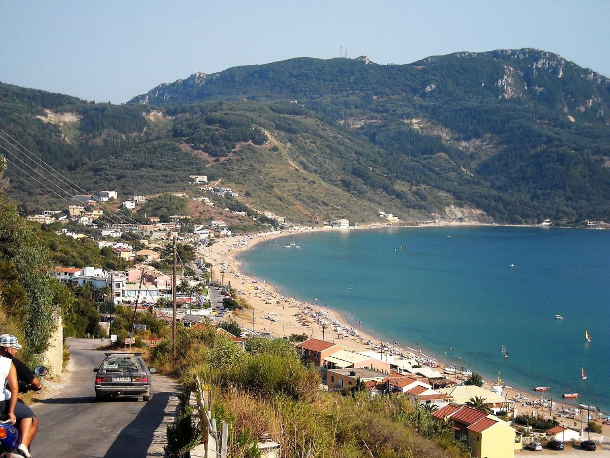 Kostas Apartments & Studios Agios Georgios Pagon Buitenkant foto